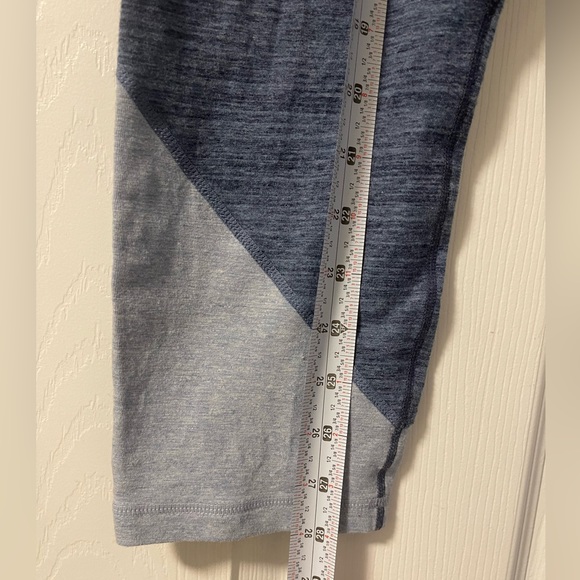 Gap Fit blue leggings - Picture 5 of 7